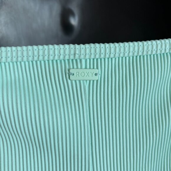 NWT ROXY Bikini bottom size M - Picture 4 of 9